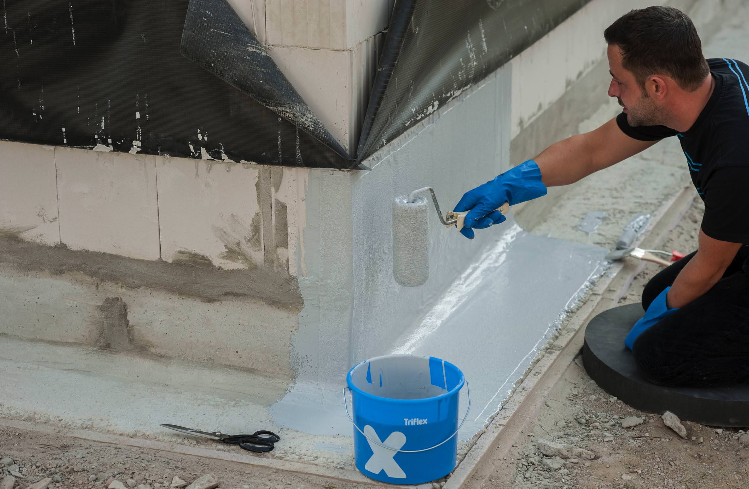 SmartTec neu von Triflex Abdichtung für feuchte Untergründe