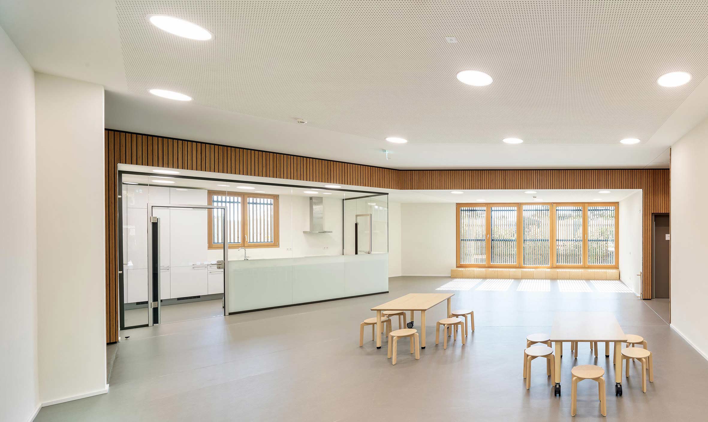 Holzbau trifft in der Troisdorfer Kita St. Hippolytus auf Trockenbau