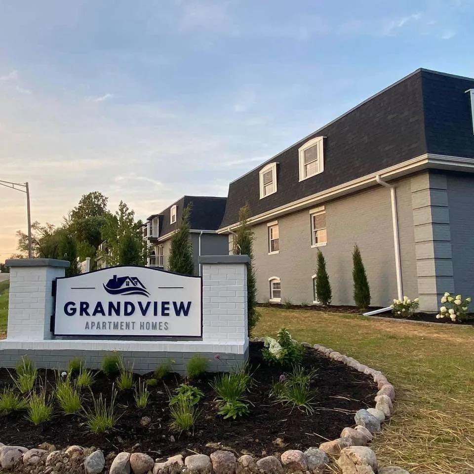 Grandview Apartment Homes/ Peoria Apartments LLC Better Business