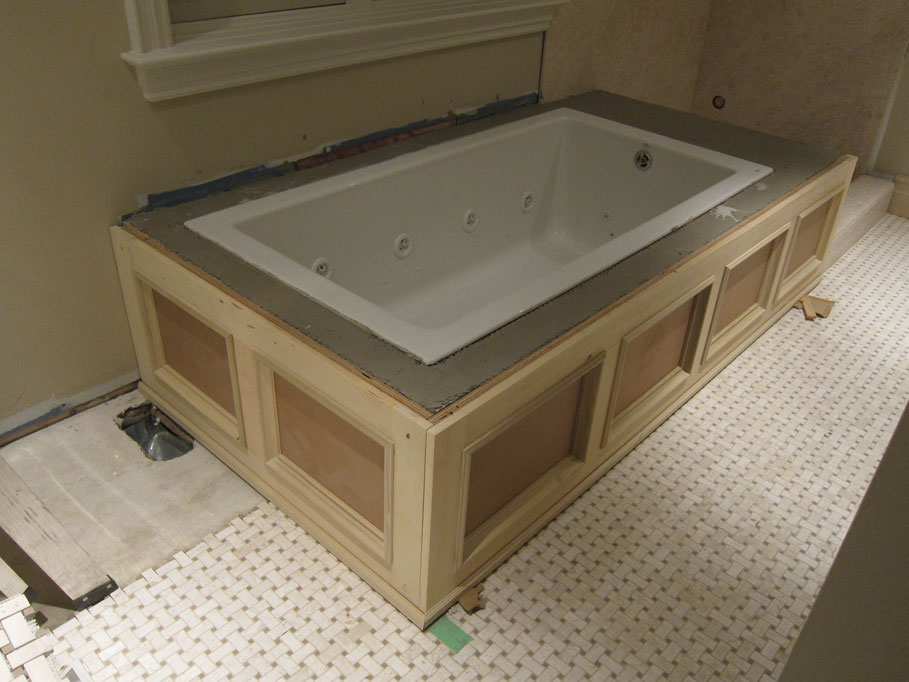 Bathtub Panel - BBG Carpentry Inc.