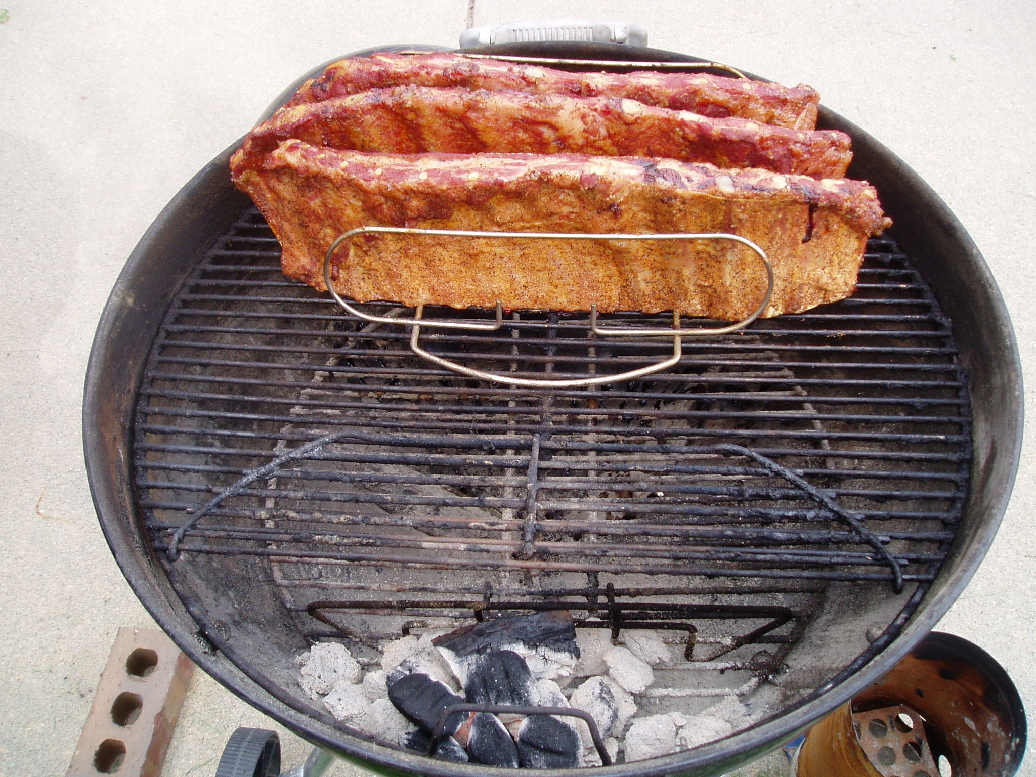 er Kettle Cooking Smoked Spare Ribs BBQ Revolution