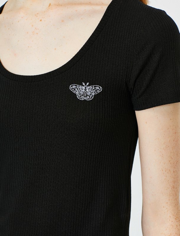 TS008 Embroidered T Shirt Women's & Ladies T Shirt Manufacturer