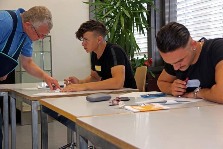 E Lehr mit Kick I BBZ BL