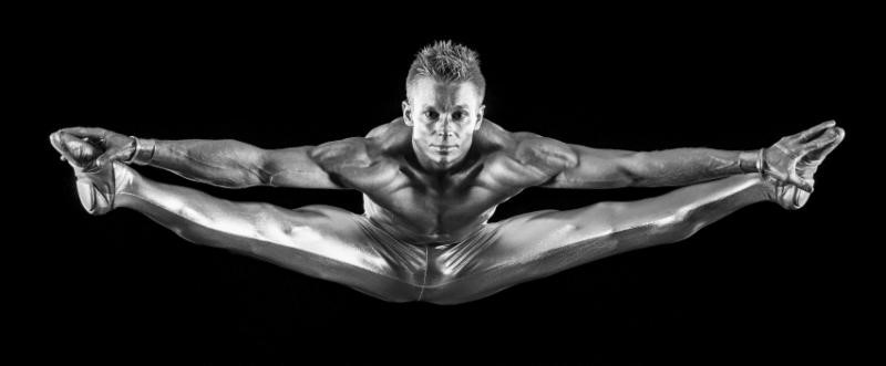 The Reading Symphony Orchestra presents Cirque De La Symphonie on April 13 at the Santander