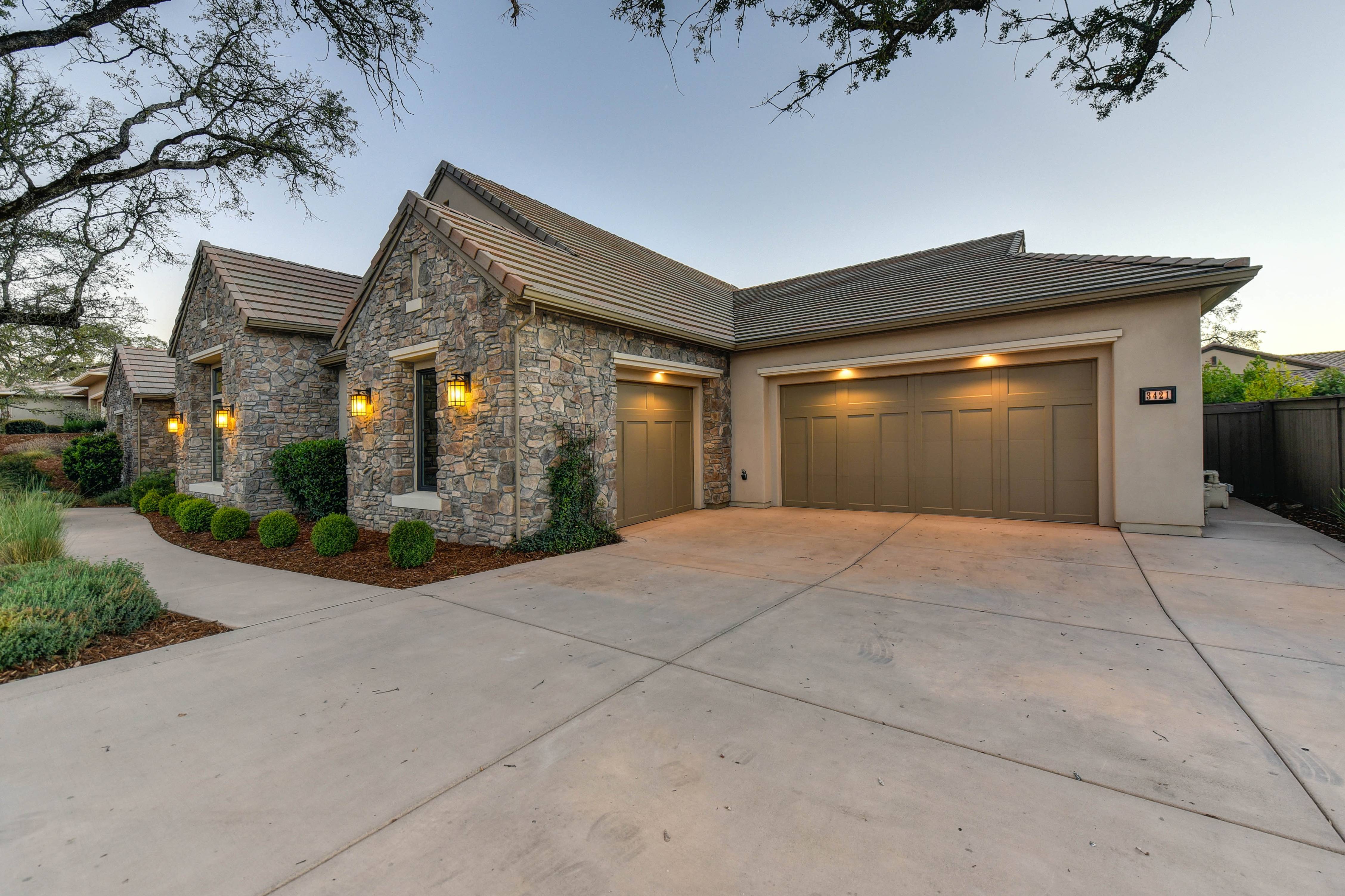 Landsea Homes Closes on 113 Homesites for a New Community in Orange