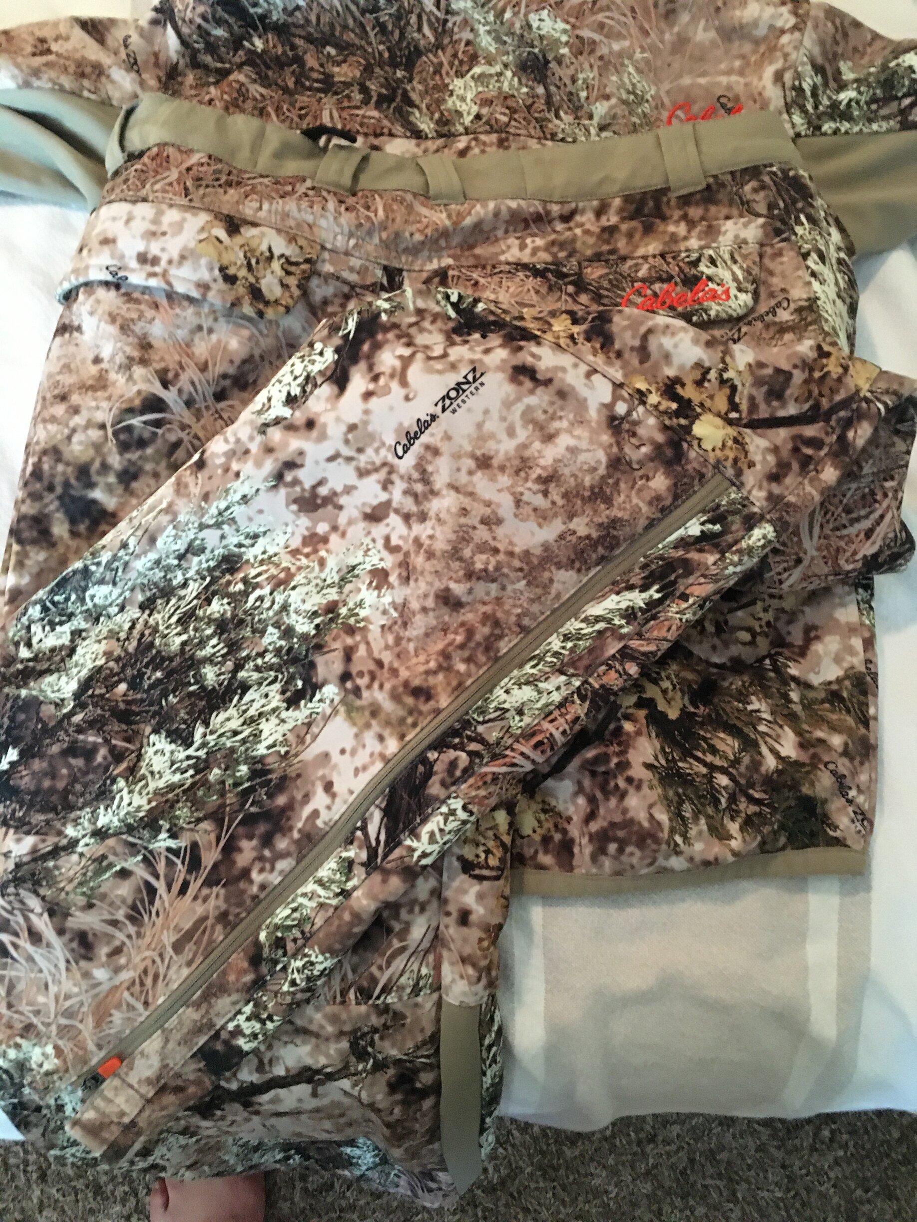 Cabelas Zonz Kids Camo Set Bloodydecks