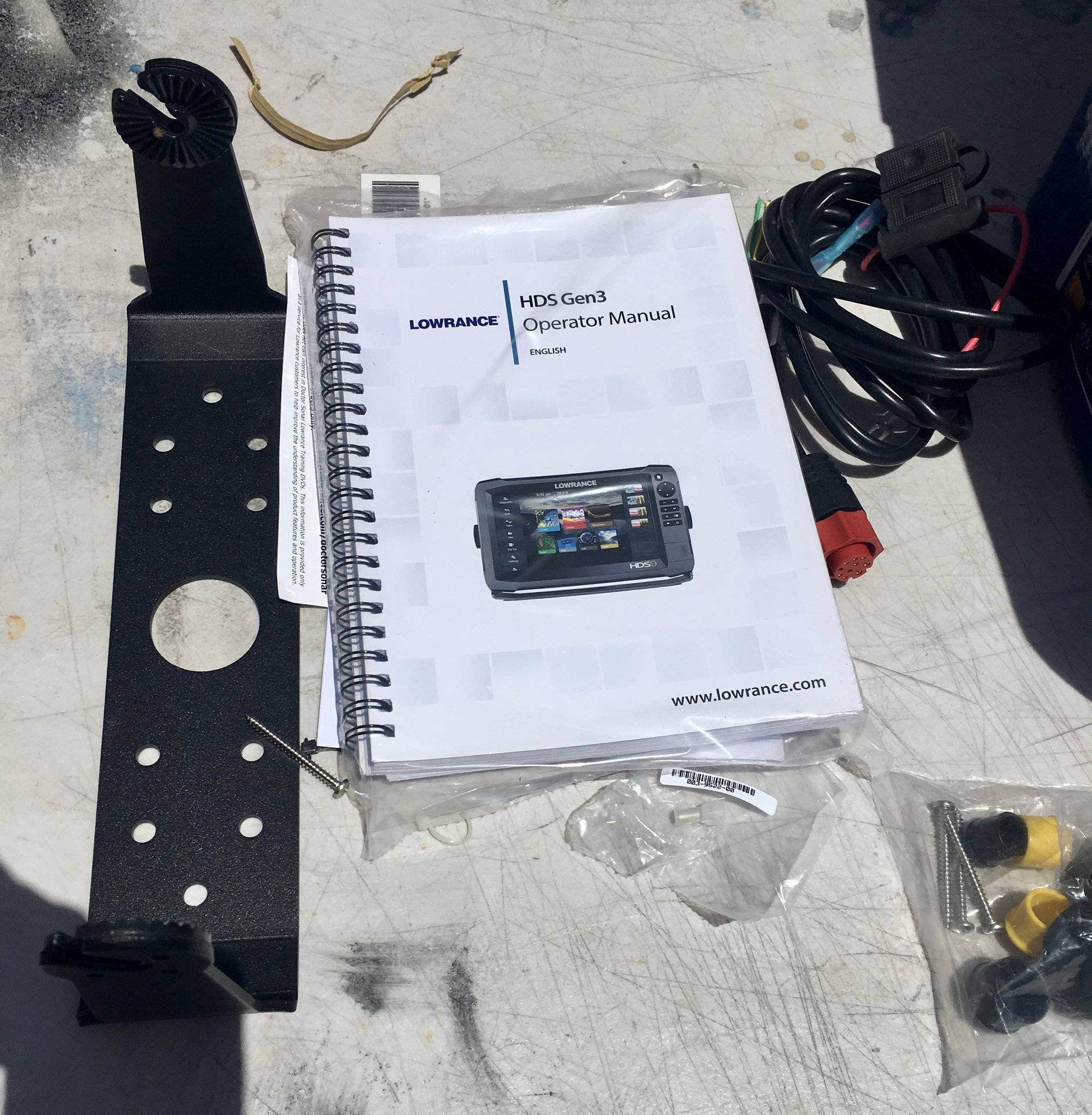 Lowrance HDS Gen 3 9in | Bloodydecks