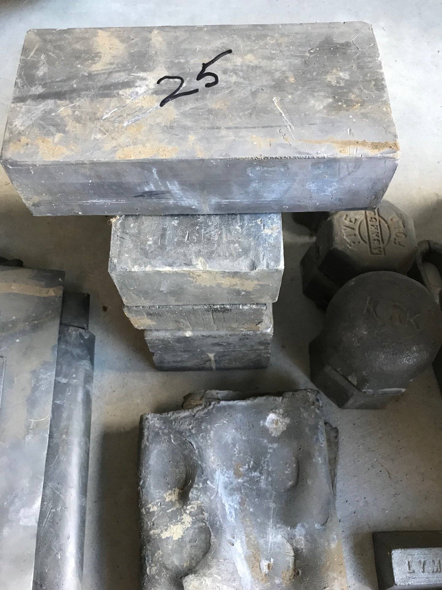 Lead Bars, Ingots, Scrap Bloodydecks