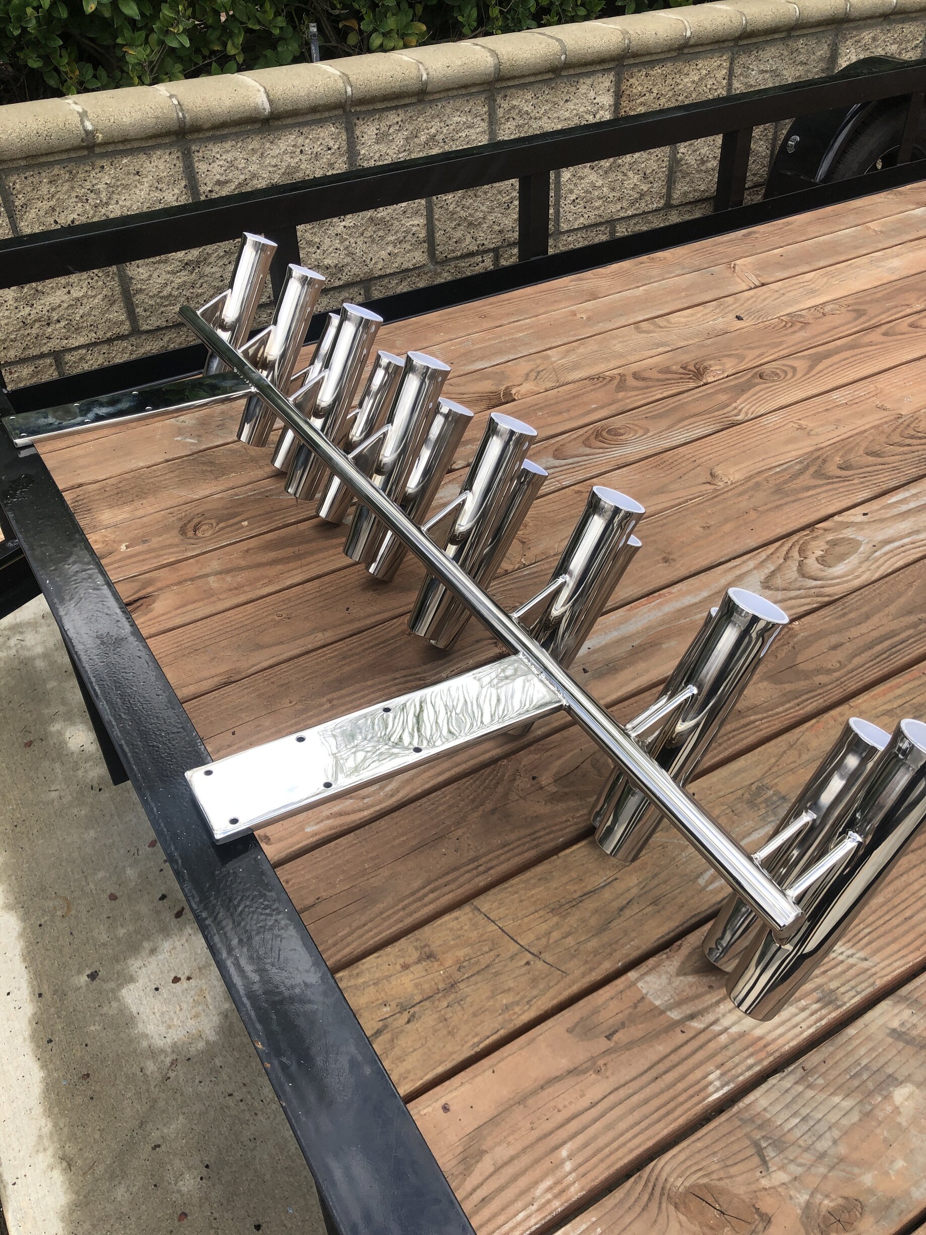REDUCED again! New Hard top mount 15rod rack Bloodydecks