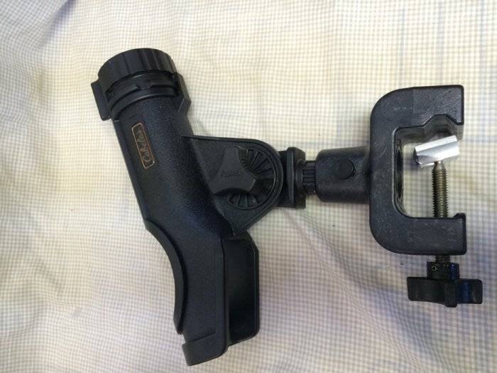 Cabela's rod holders Bloodydecks