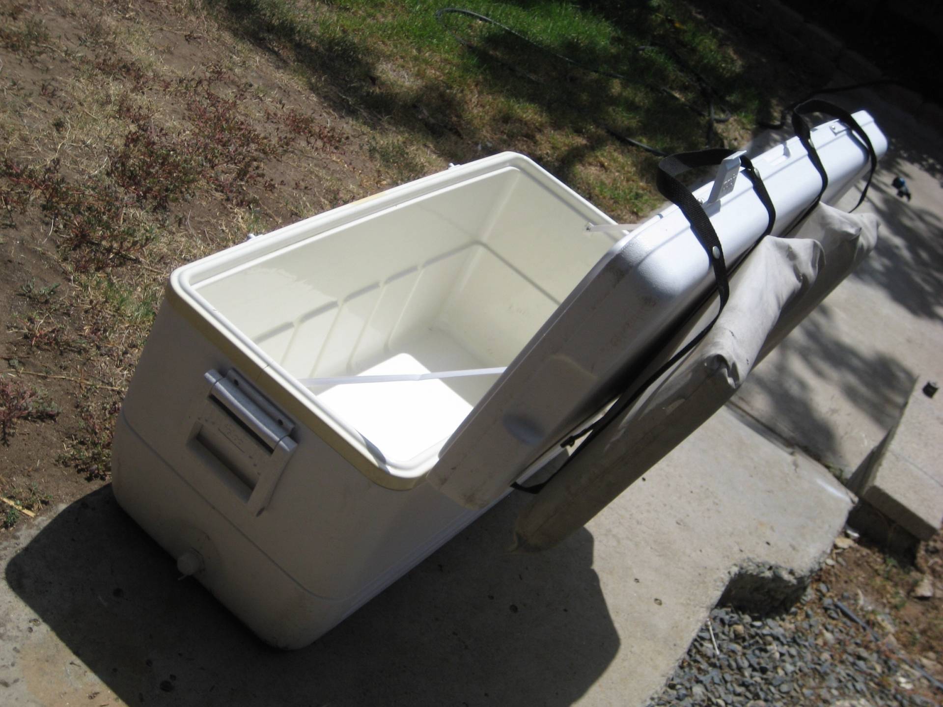 Igloo cooler seat with cushions 40 Bloodydecks