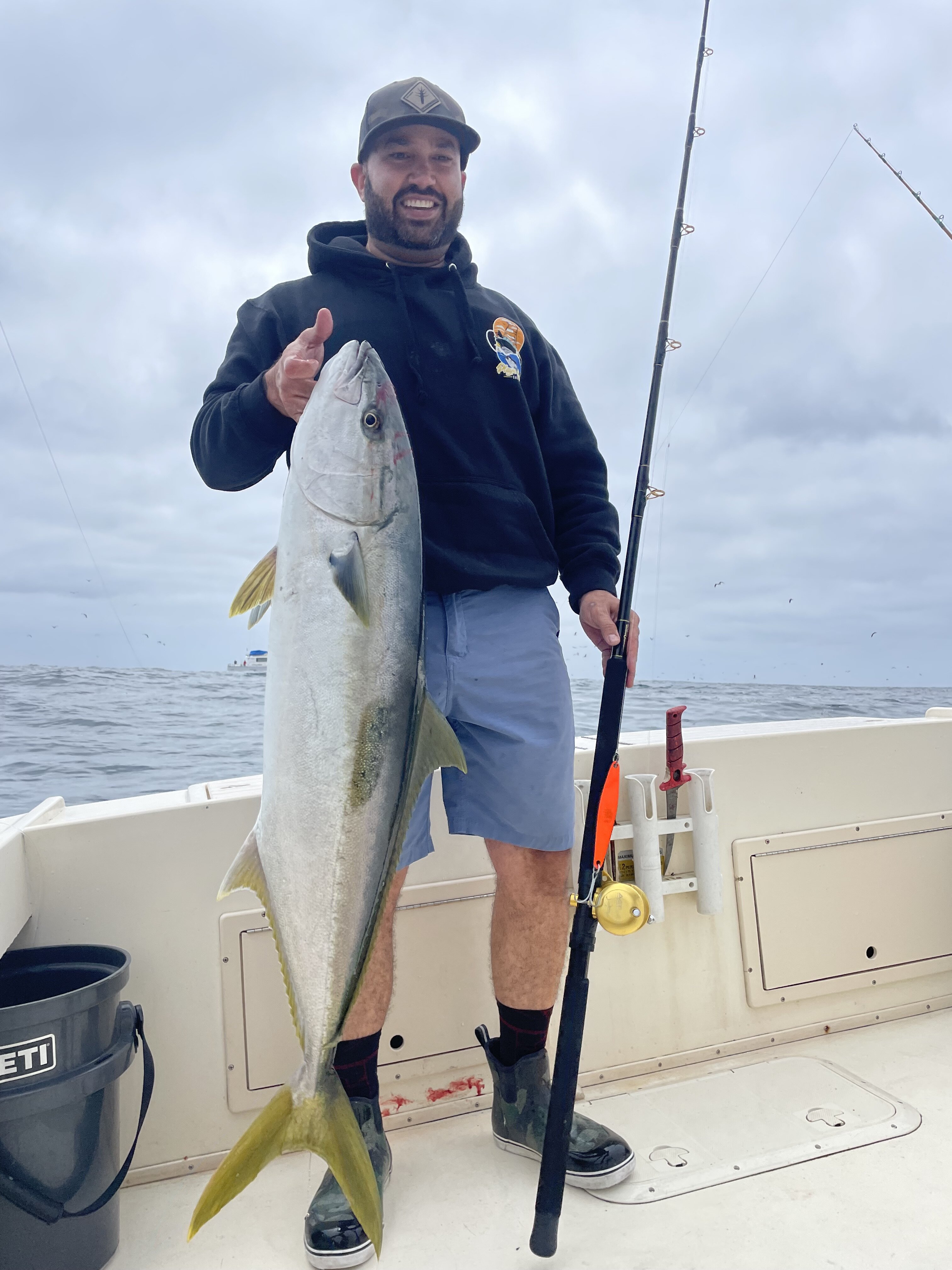 Islands Hide & Seek vs Yellowtail Bloodydecks