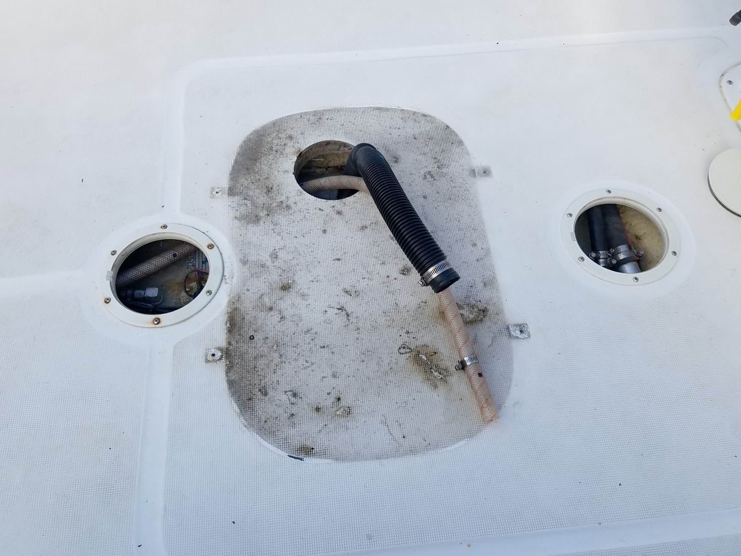 Gas Tank Replacement | Bloodydecks