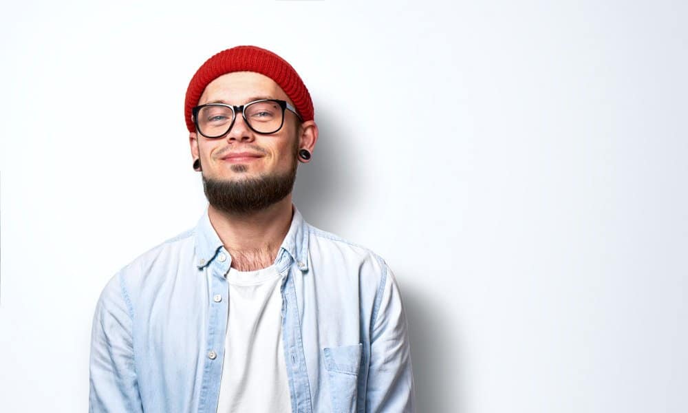 How to Grow & Maintain a Proper Douchebag Beard (Chinstrap)