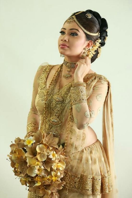 14 Pictures of sri lankan wedding saree blouse designs