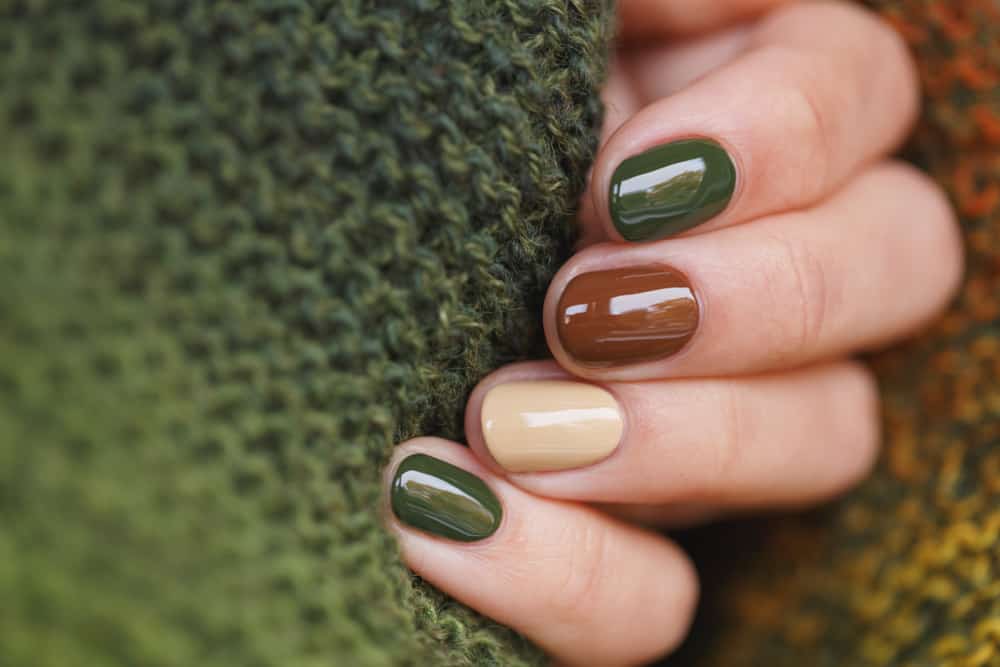 What Color Nails Do Guys Like? (Explained)