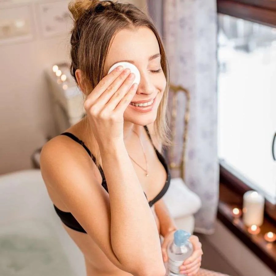 How To Remove Waterproof Mascara 3 Easy Ways Plus Aftercare Tips