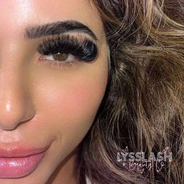 How Mega Lashes Are The Top Choice For Extra Full Lashes BeautyStack