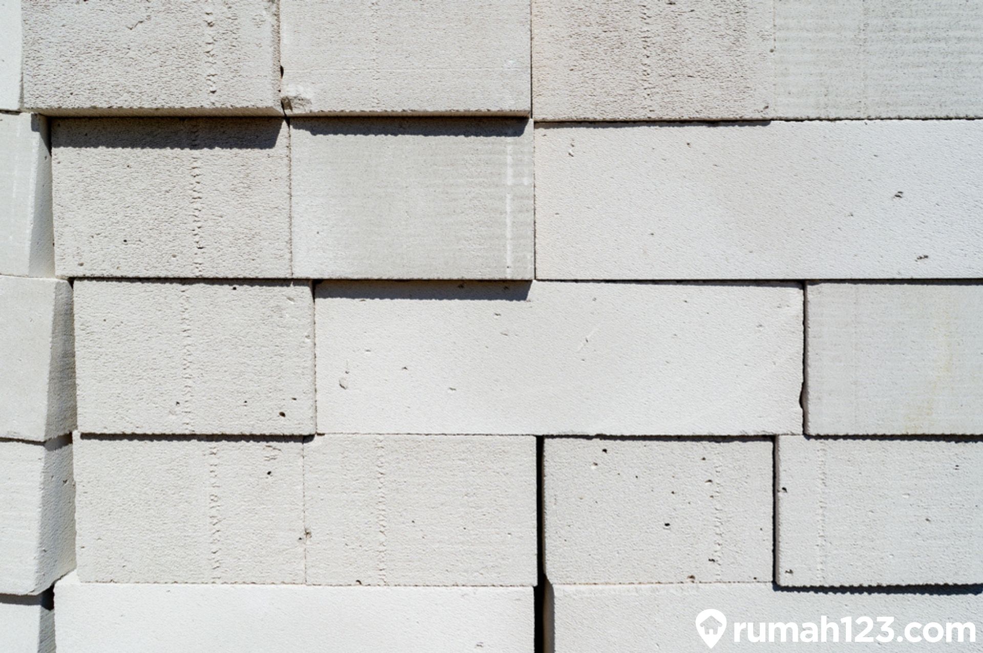 Beberapa Jenis Batu Bata Beserta Fungsinya, dan Kisaran Harga di