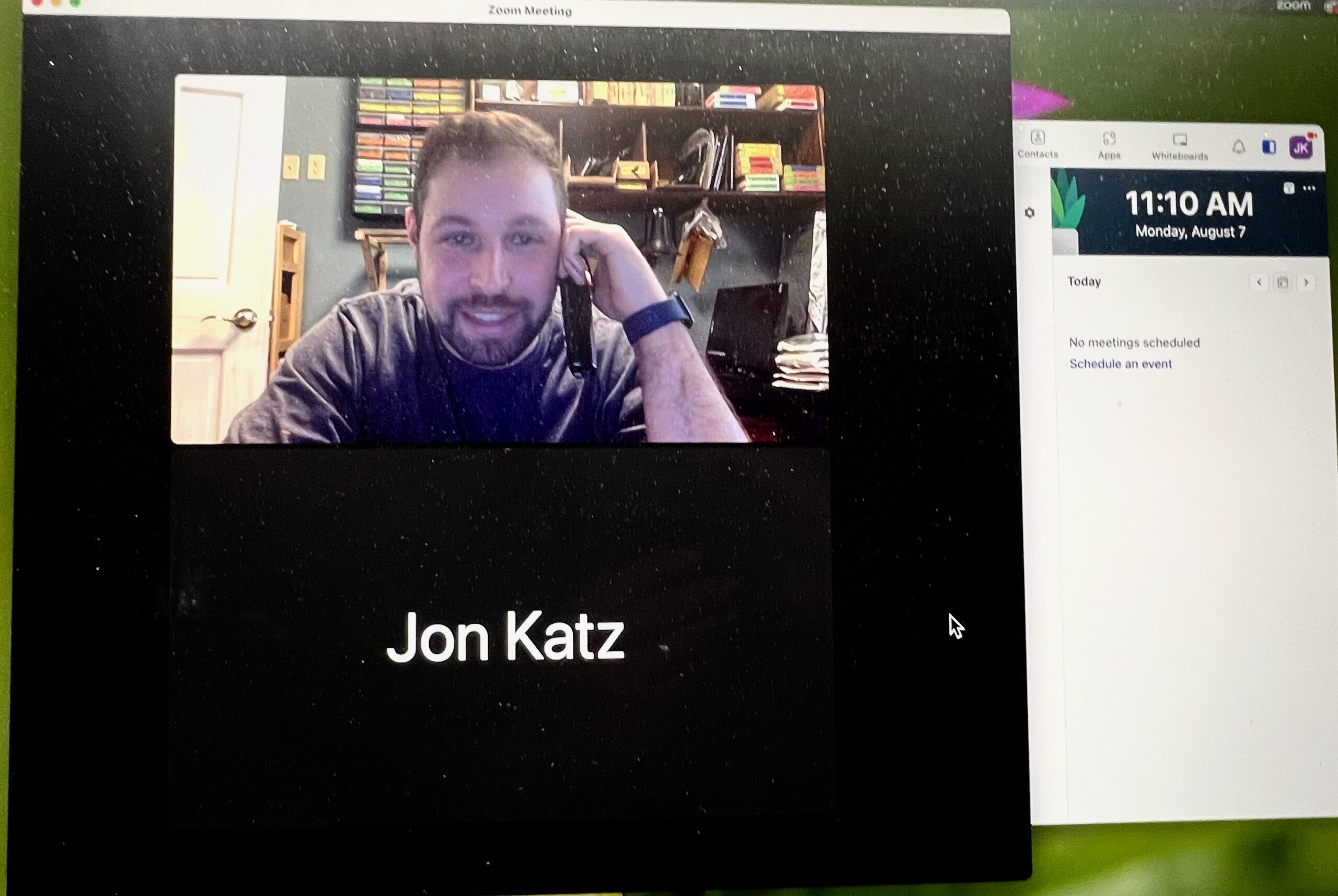 Apple Computer Help! Spreading The Word. It Does Still Exist Meet