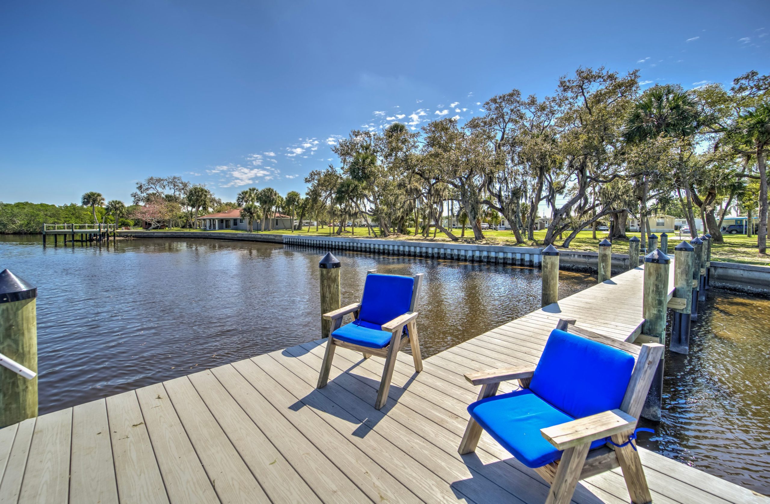 Little Manatee Mobile Home ParkMobile Home Park Bedrock Communities