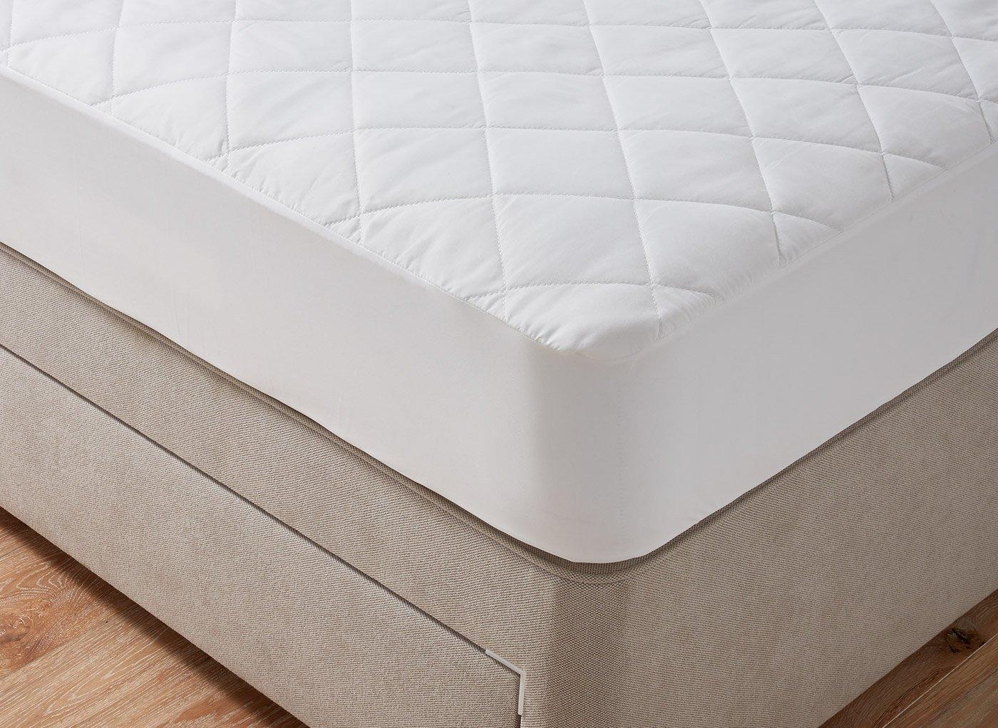Dreams Soft & Bouncy Mattress Protector 4’6 Double Bed Sava
