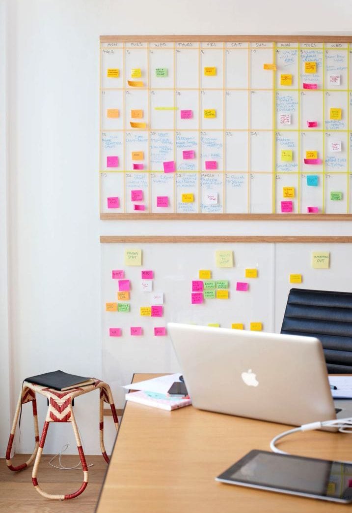 5 Smart Ways To Use Sticky Notes with Beesy BeesApps
