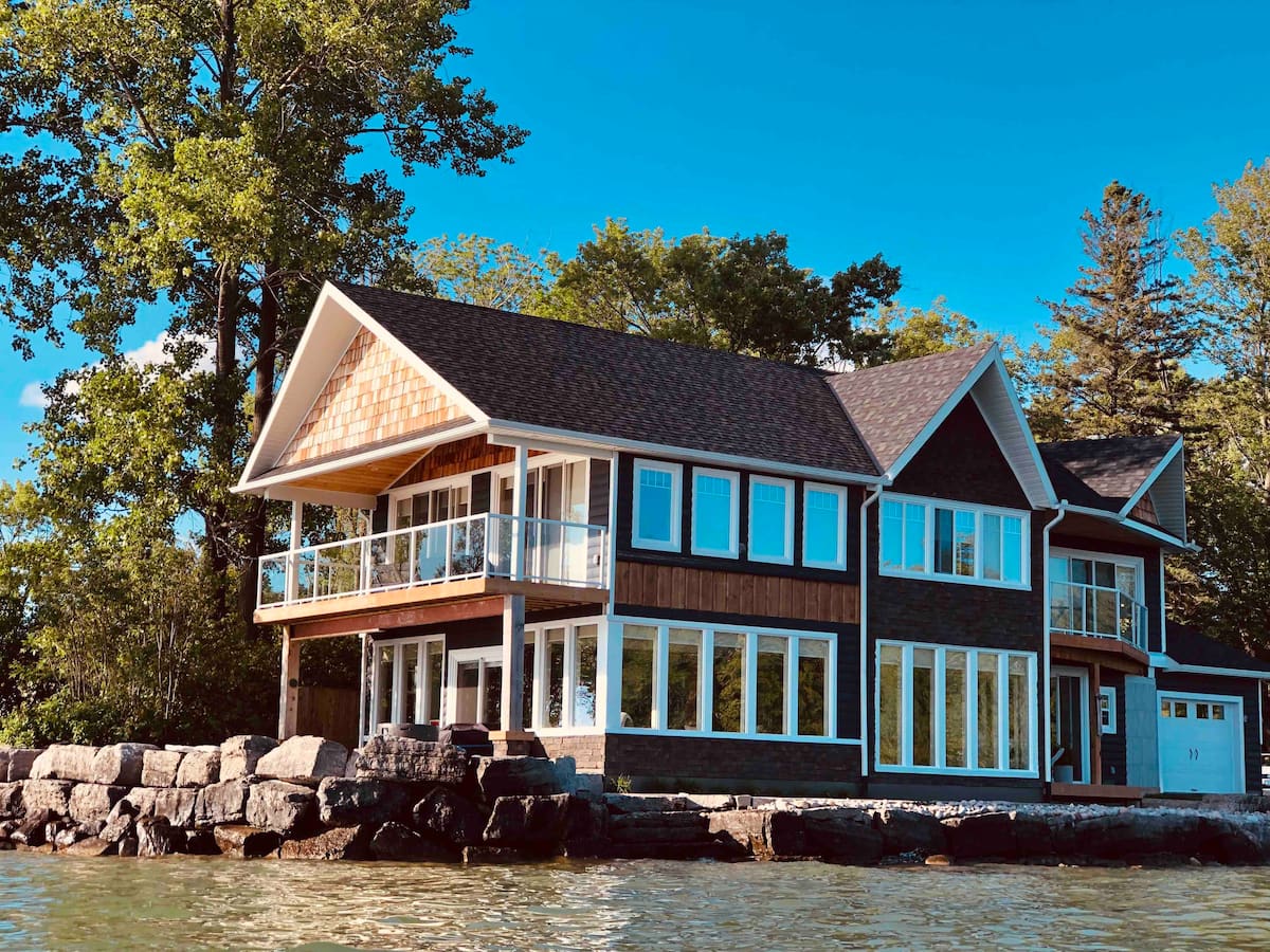 5 Top Airbnb Mansion Wedding Venues • BELLAMY LOFT