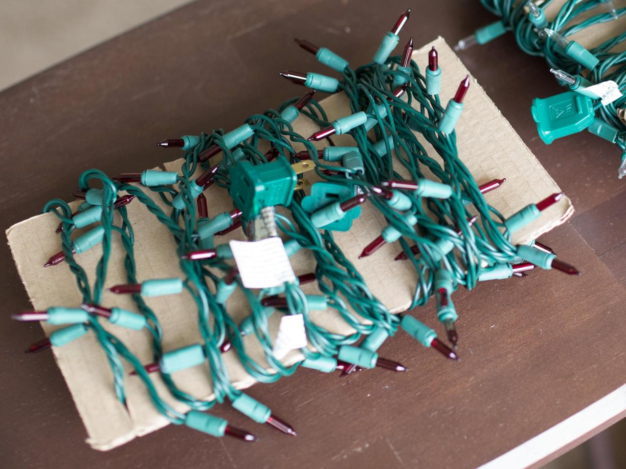 10 Genius Ways to Store Christmas Decorations Makeful