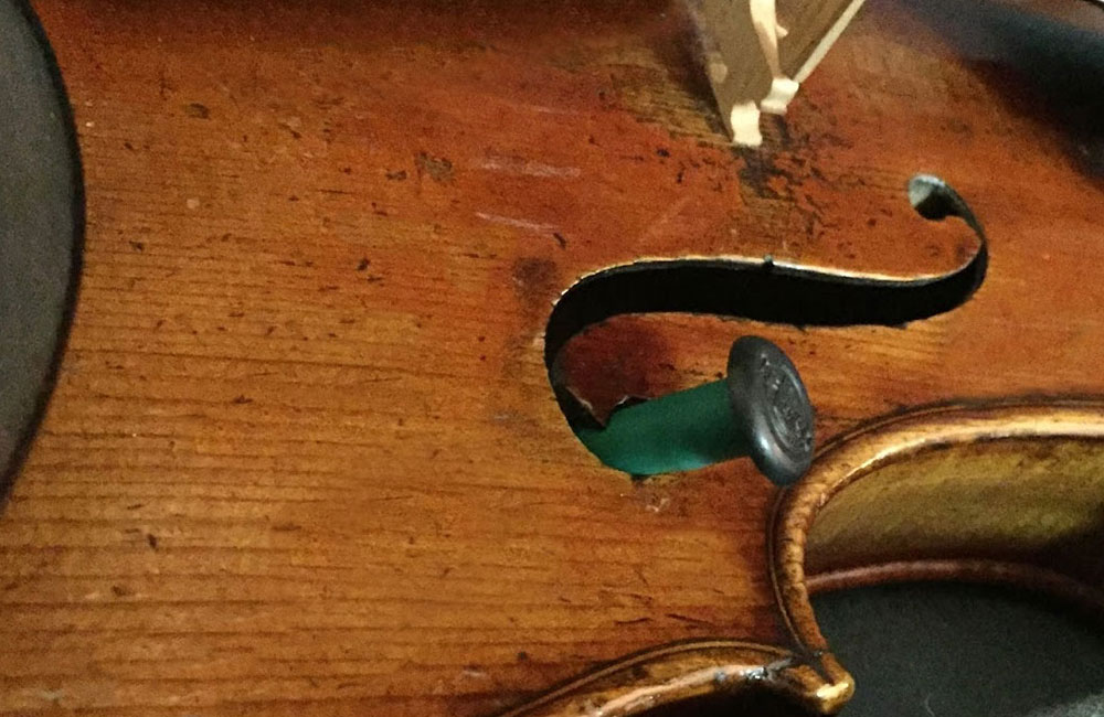 Understanding Humidity and Stringed Instruments