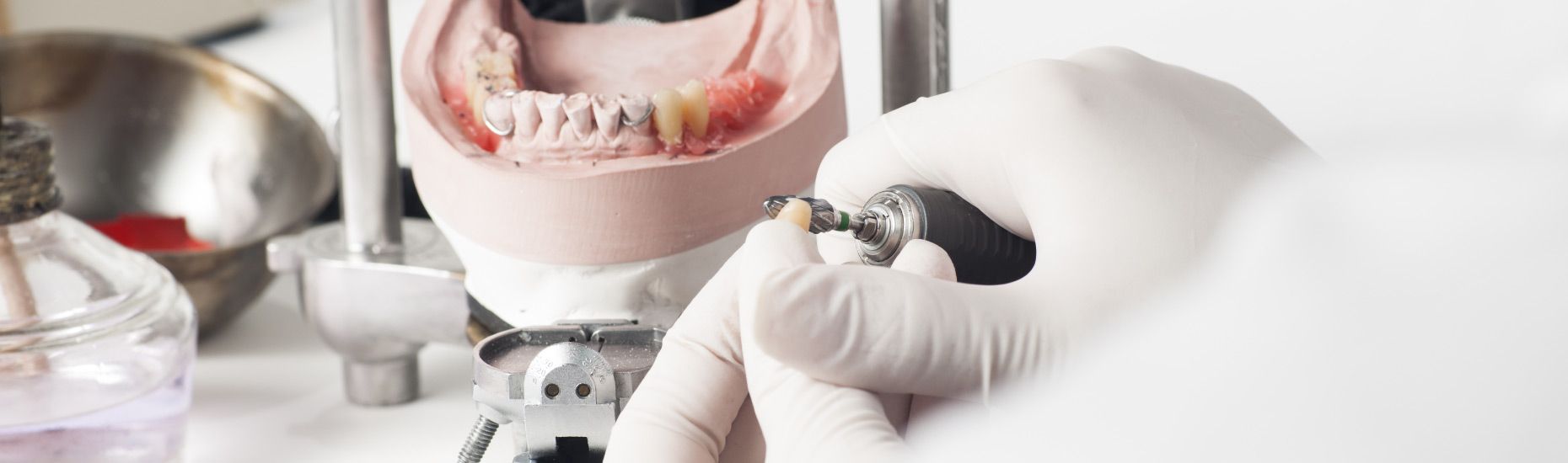 Dentiers à SainteRose, Laval