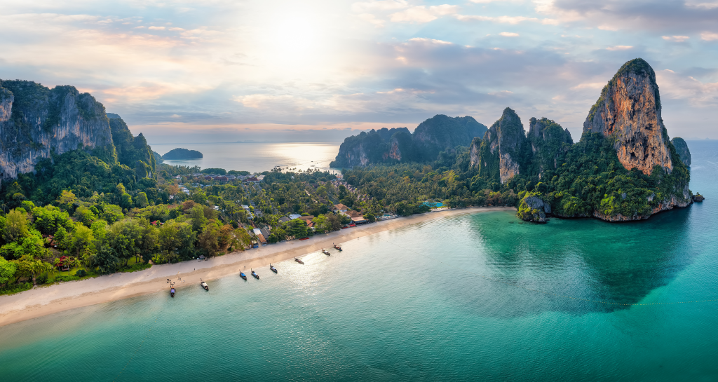 From Beachfront Bliss to Urban Chic Diving into Thailand's Varied Property Market Benoit