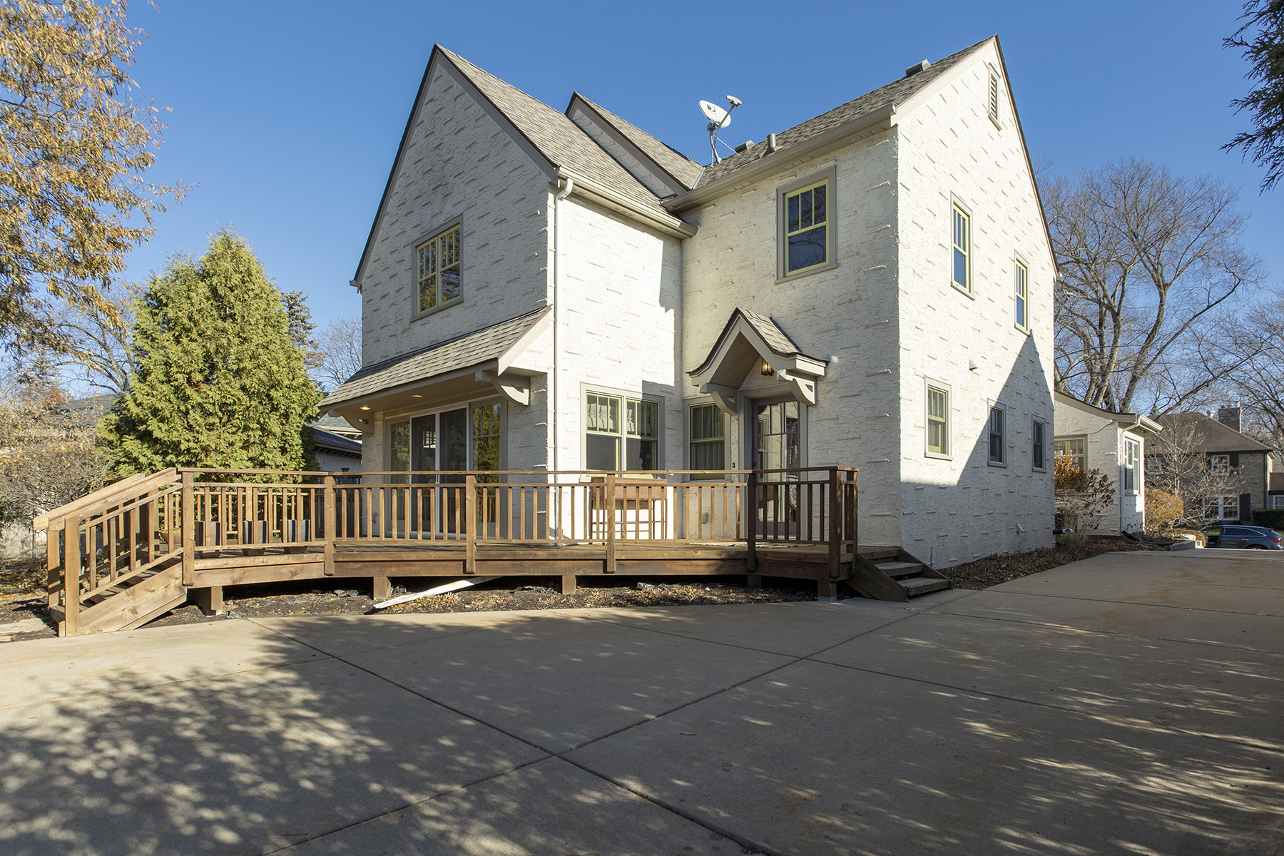 4910 Arden Avenue, Edina Property Listing