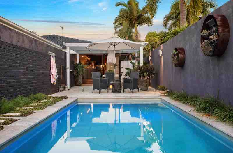 15 Savoy Drive, Broadbeach Waters Berman Buys