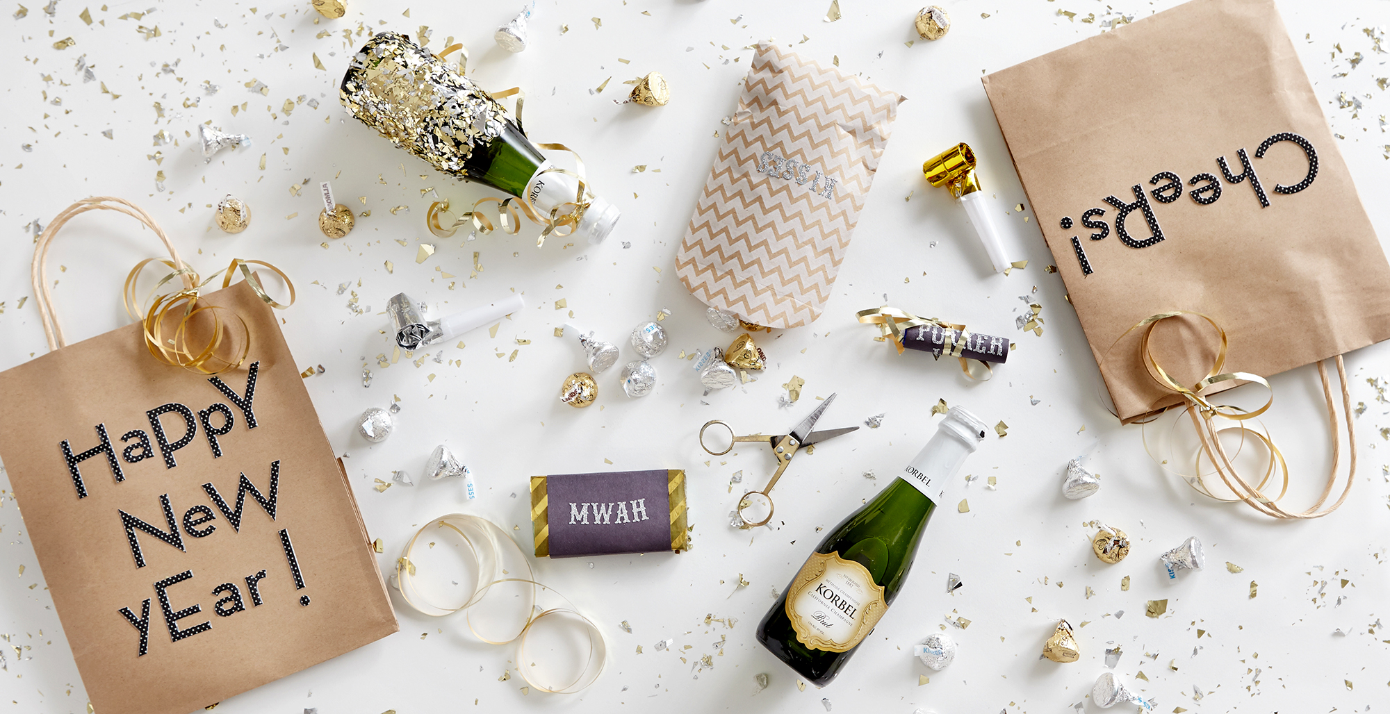 List Of New Years Eve Gift Bags With Simple Design