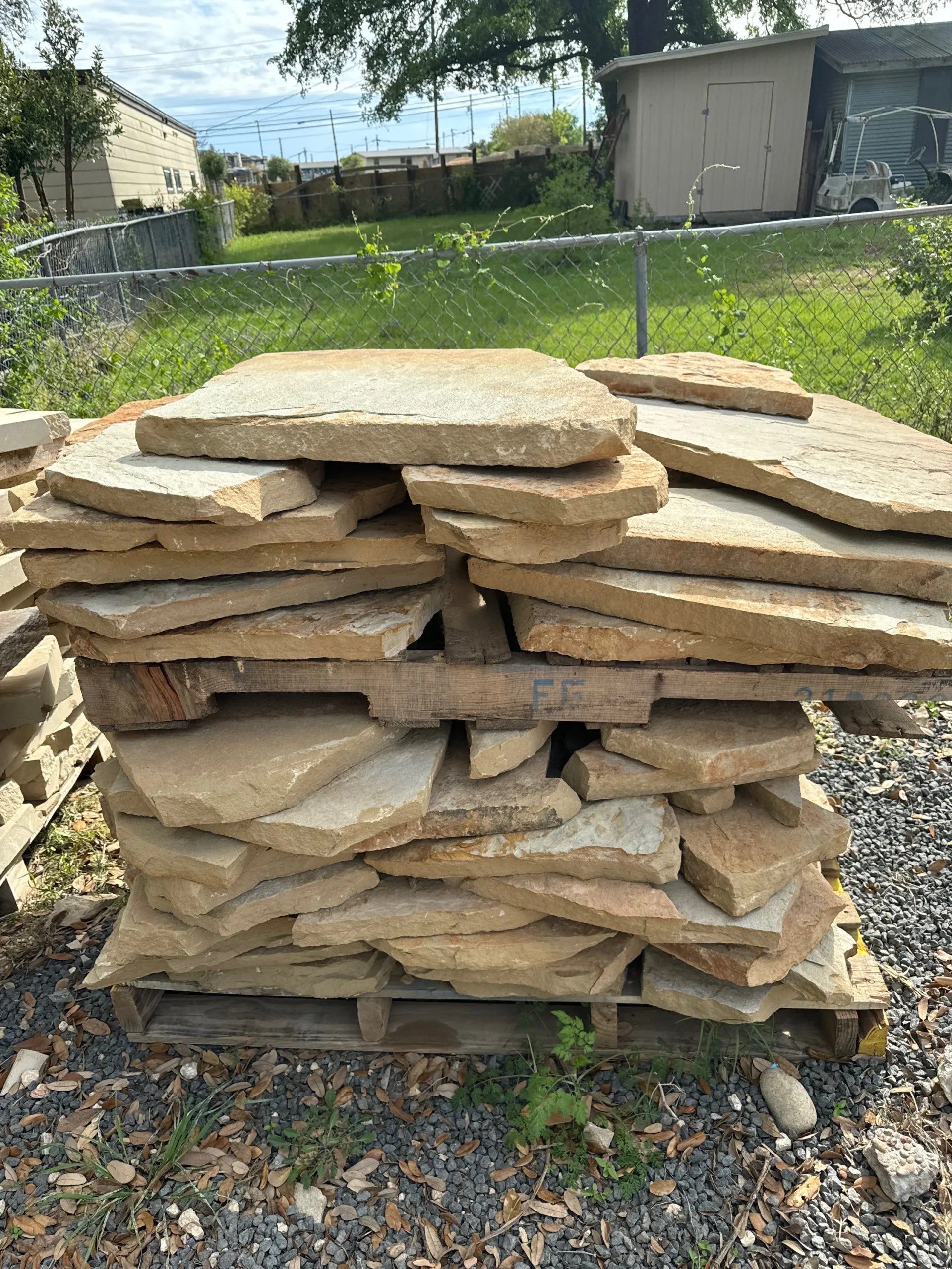 Pavers and Hardscapes For Sale in Bertram Bertram Wholesale Landscape Supply