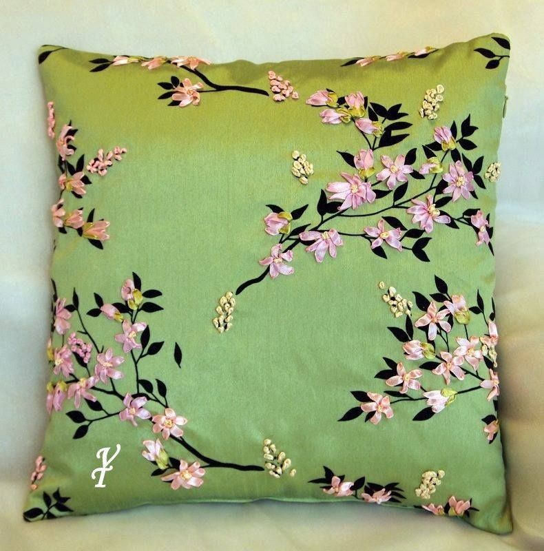Hand painted cushion cover (18'') Beshi Deshi