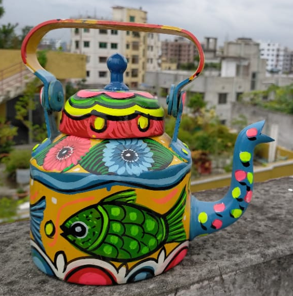 HandPainted kettle Beshi Deshi
