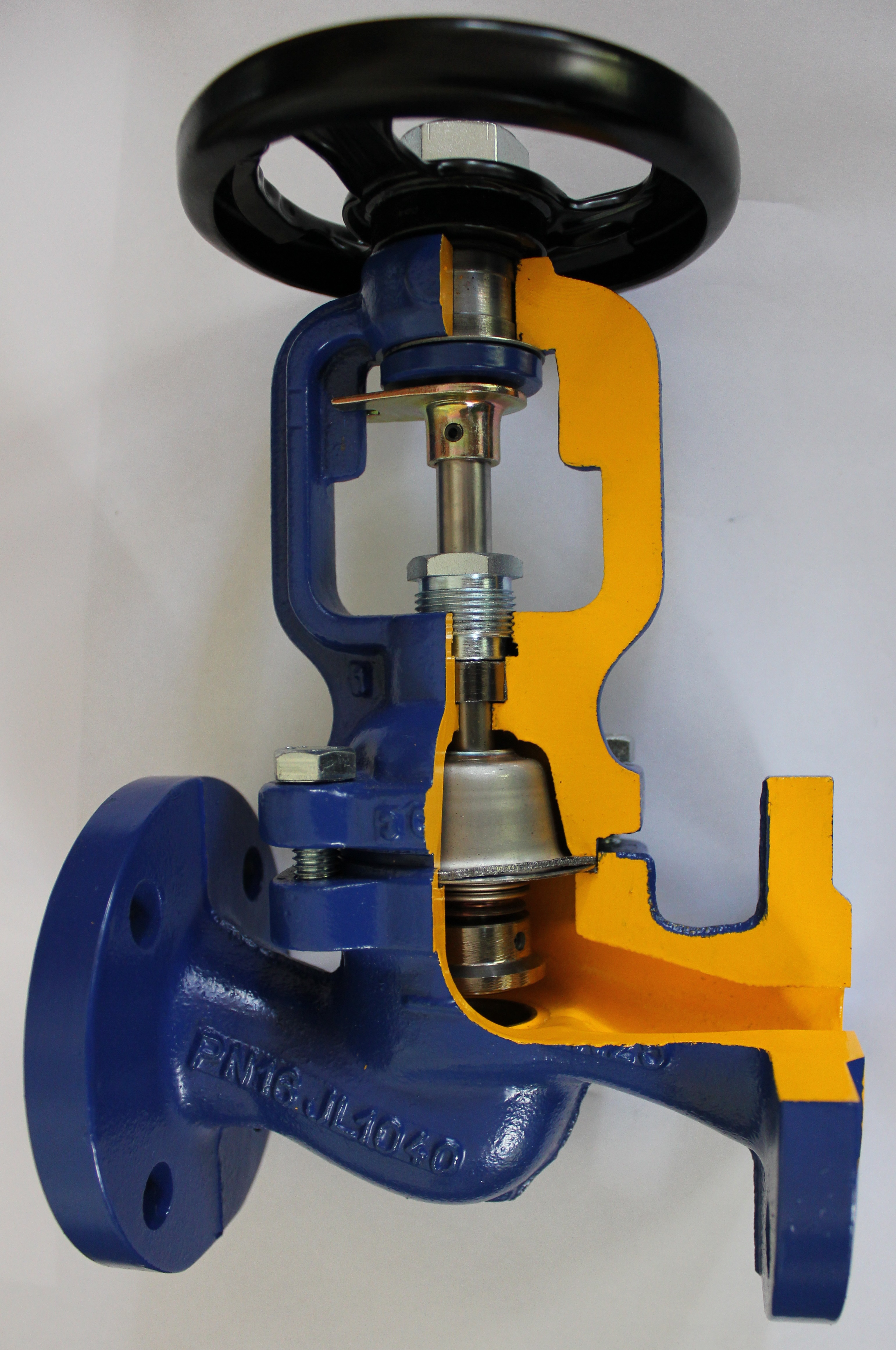 Steam Stop Valves from Besseges, (Valves, Tubes & Fittings