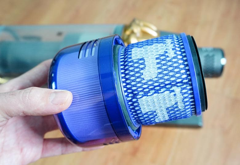 Dyson V11 Outsize Detailed Review & Tests Results