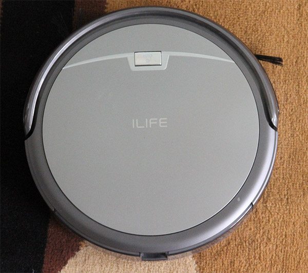 Xiaomi MI vs ILIFE A4 Robot Vacuum Predictable vs Random Cleaning