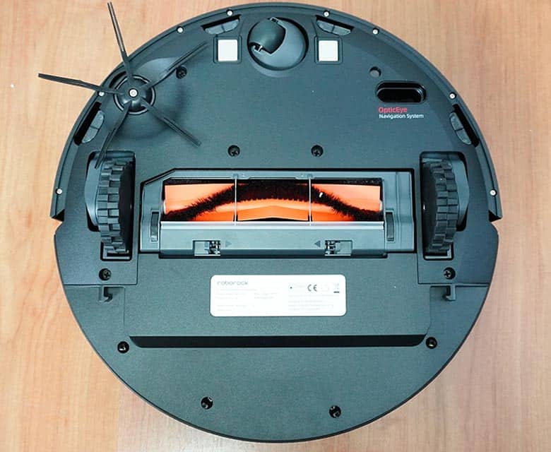 Roborock E4 Review [Efficient Navigating Budget Robot Vacuum]
