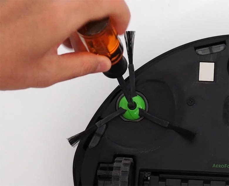 How to Clean Roomba J7 Cordless Vacuum Guide