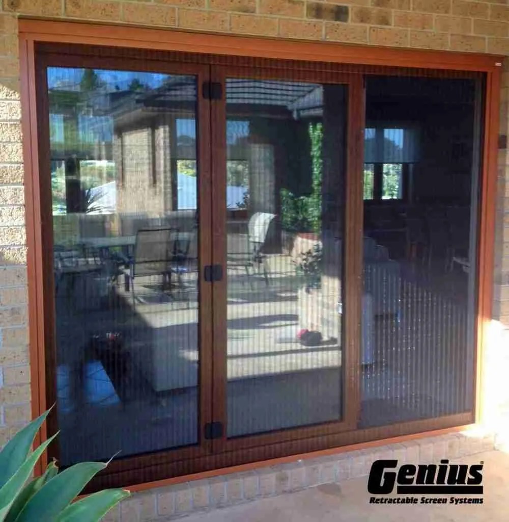 Genius Retractable Screen System antimoms