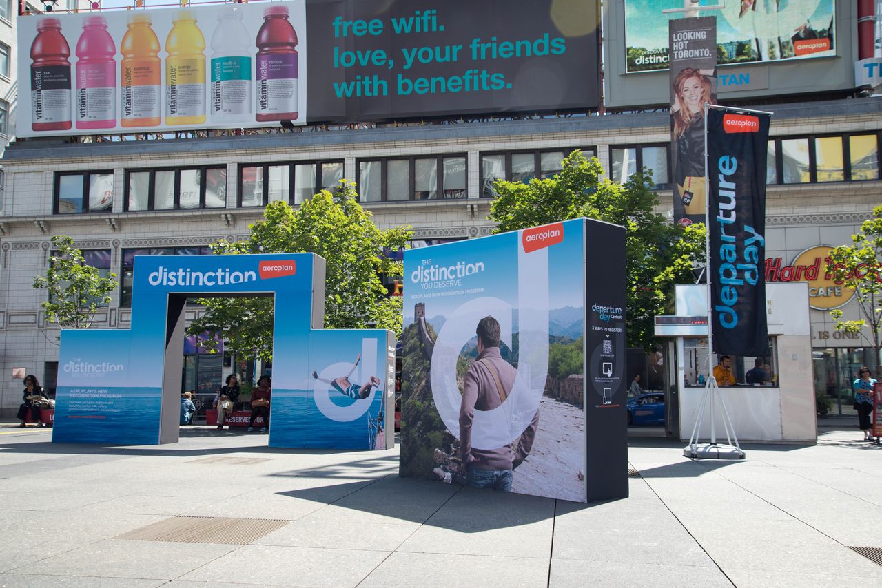 4 Considerations When Choosing An Outdoor Display
