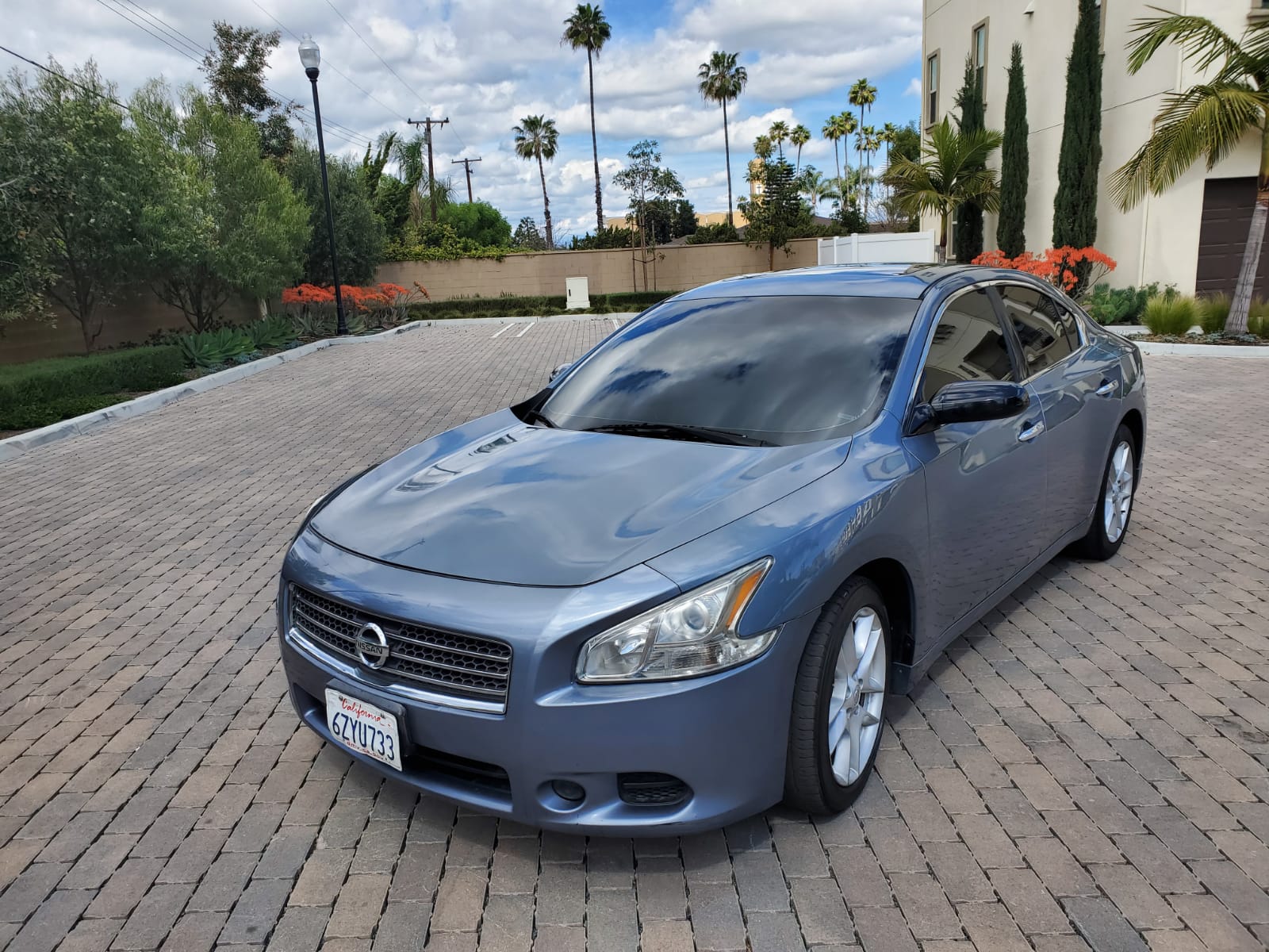2011 NISSAN MAXIMA SV (STUDENT CAR) Best OC Cars Orange County Best