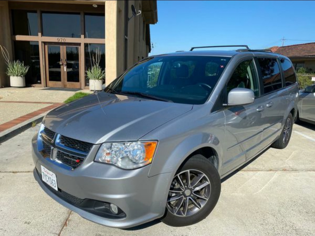 2017 DODGE GRAND CARAVAN SXT FULLYLOADED Best OC Cars Orange