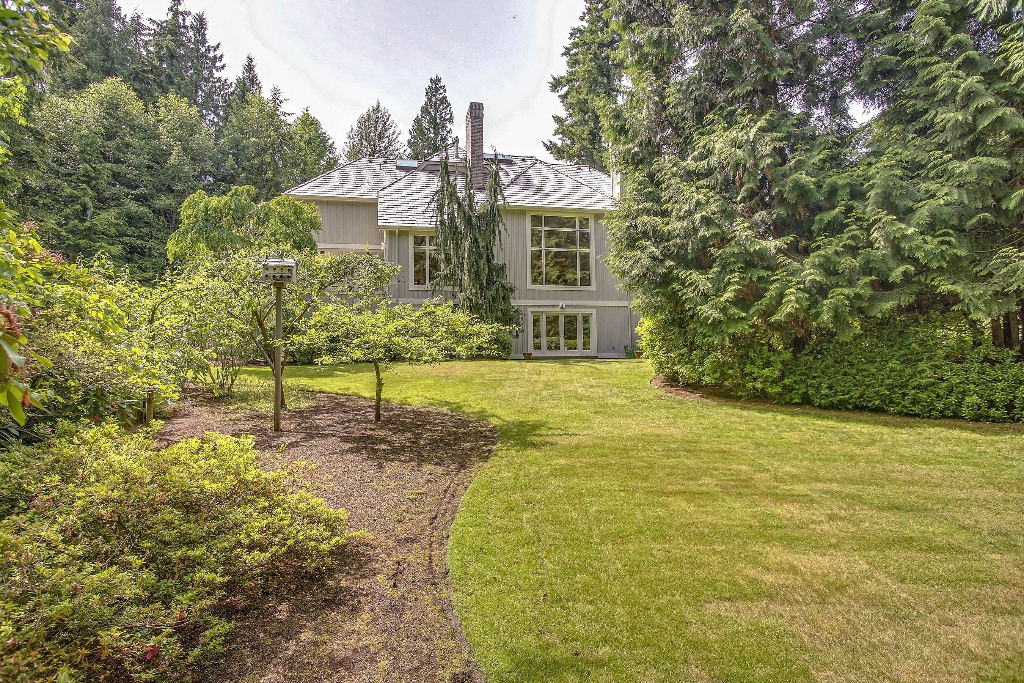 Stunning Estate Bridle Trails Bellevue Seattle's Eastside Real Estate