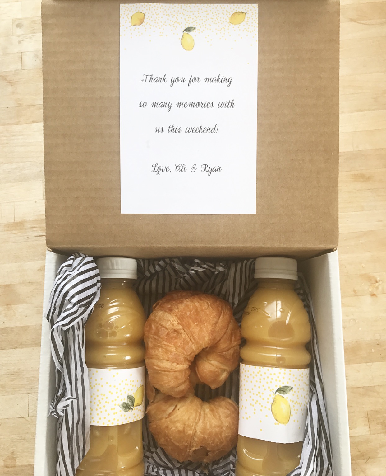 DIY BREAKFASTINBED BOXES Beth Helmstetter Wedding Planner