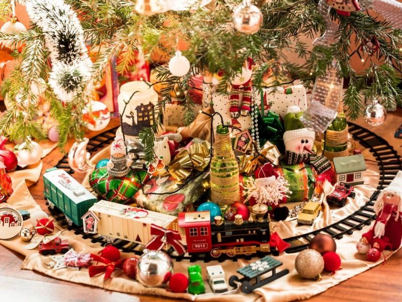 9 Best Christmas Tree Train Sets in 2023 Betty's Christmas House